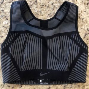Nike bra. Barely worn! Good medium to high impact.
